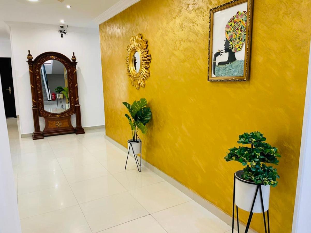 Class Hotel บราซซาวิล ภายนอก รูปภาพ